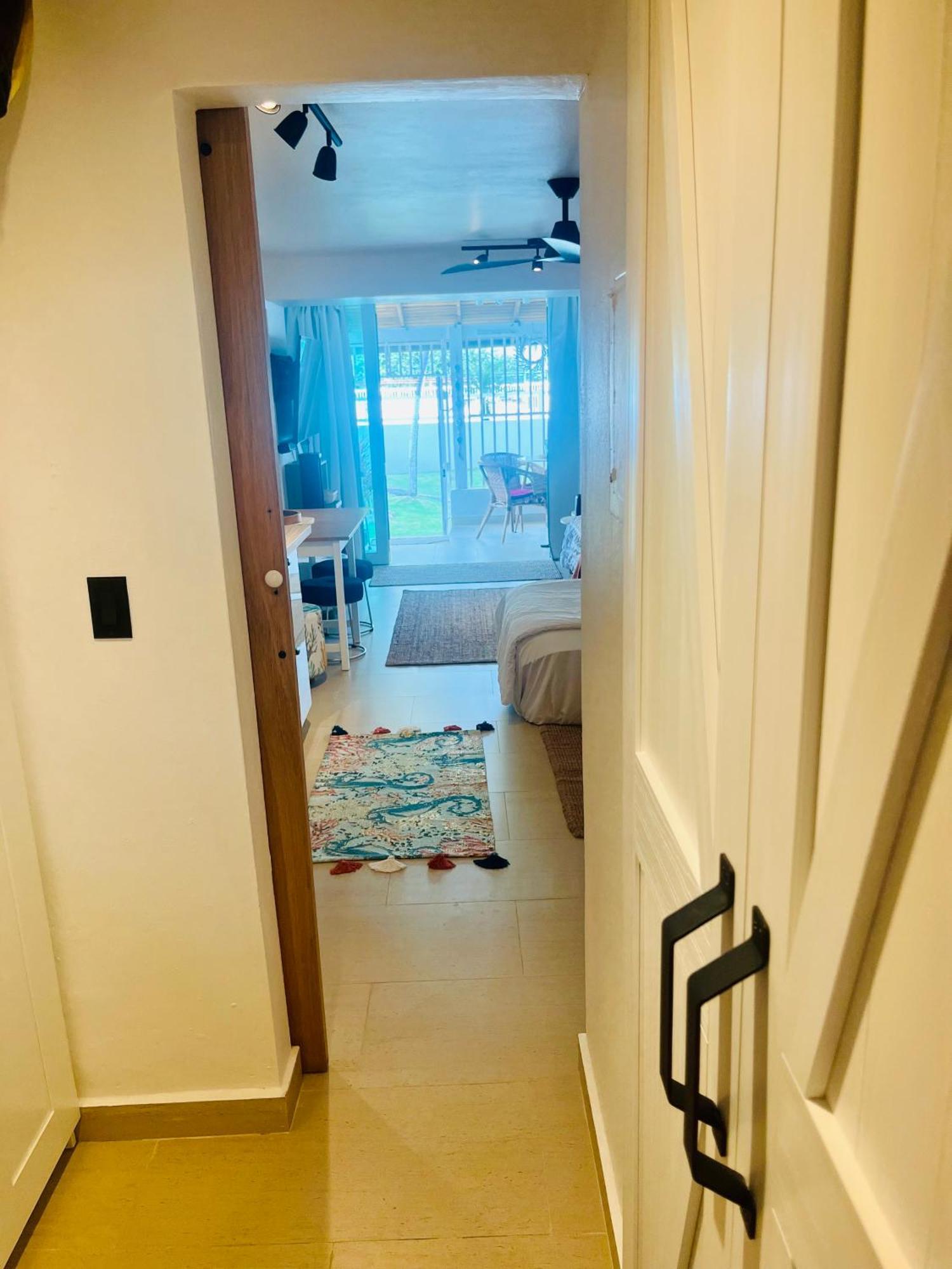 Isla Verde Frente A La Playa Y Piscina, Centrico Y Accesible Сан Хуан Екстериор снимка
